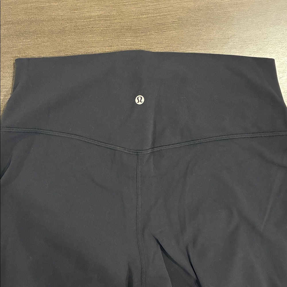 Lululemon Black Align 17” Crop Highrise Leggins - Picture 6 of 10